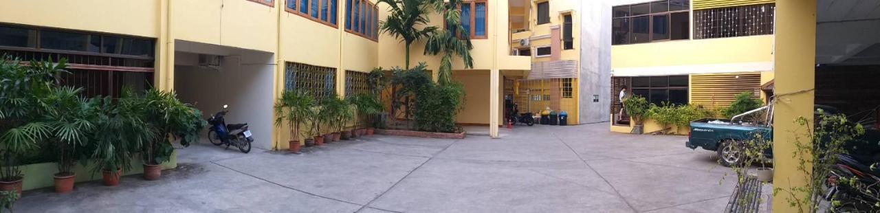 Ban Mae Boonthong Hotel Lampang Exterior photo